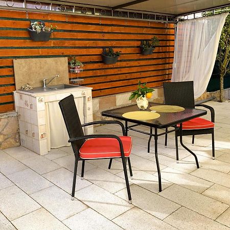 Apartments And Rooms Villa Dea Adults Only Ровин Екстериор снимка
