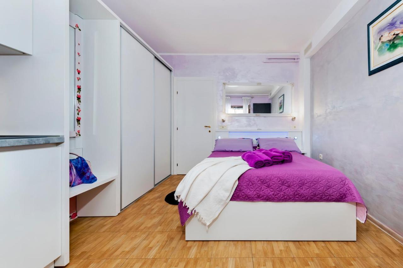 Apartments And Rooms Villa Dea Adults Only Ровин Екстериор снимка