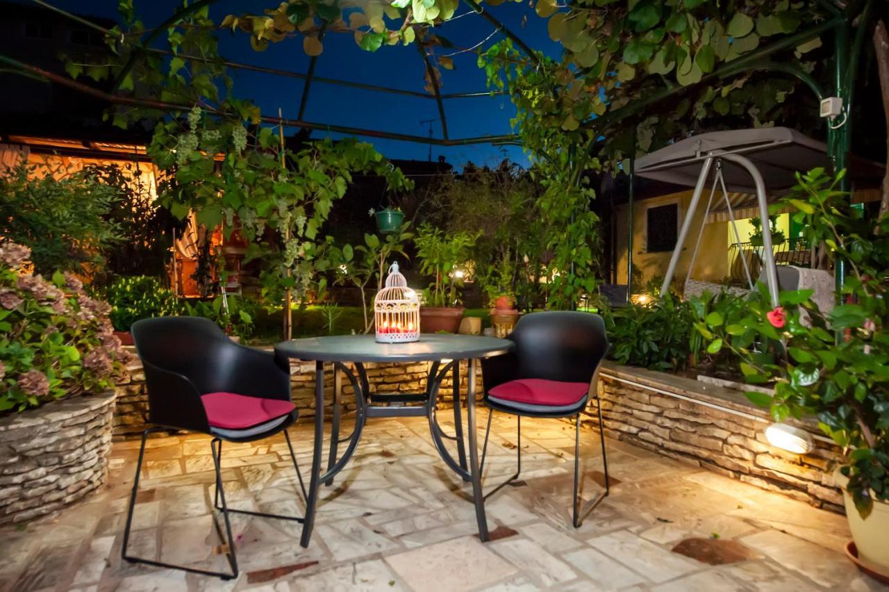 Apartments And Rooms Villa Dea Adults Only Ровин Екстериор снимка