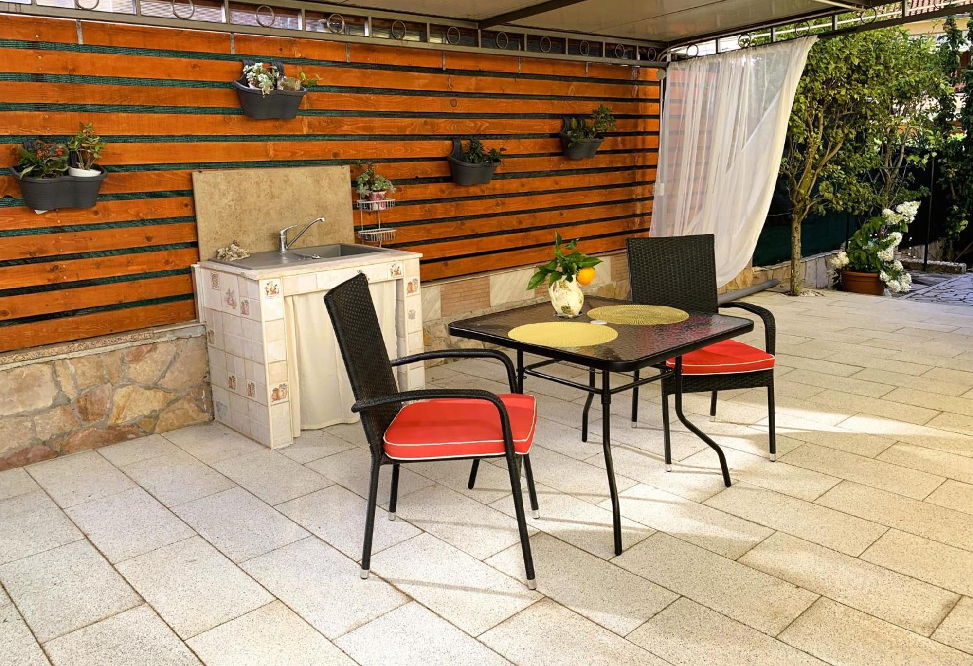 Apartments And Rooms Villa Dea Adults Only Ровин Екстериор снимка