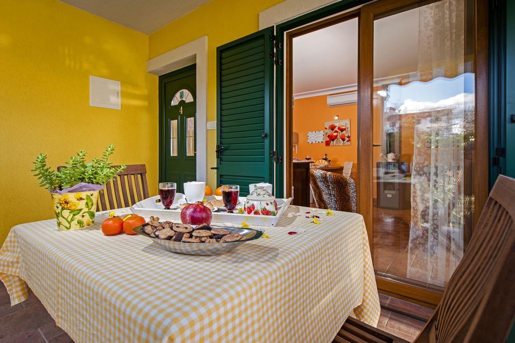 Apartments And Rooms Villa Dea Adults Only Ровин Екстериор снимка