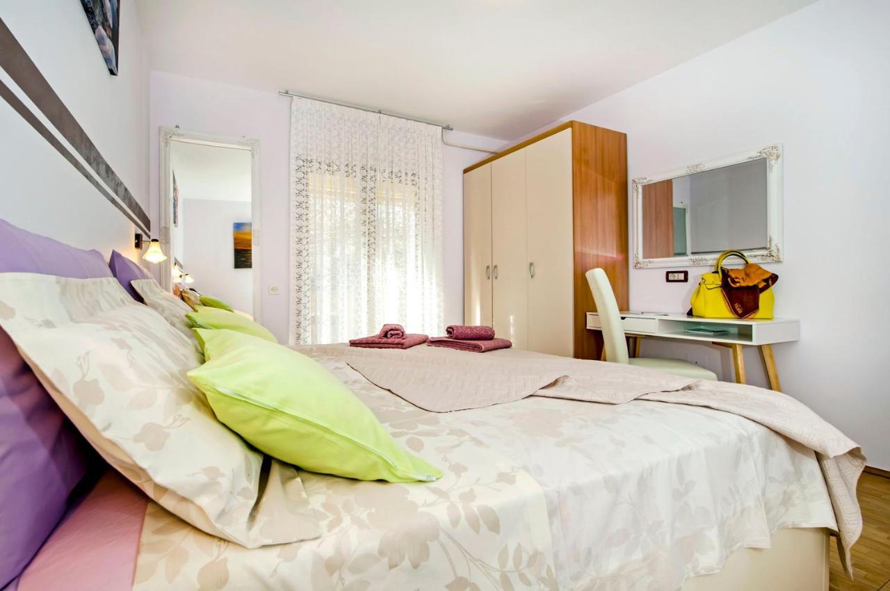 Apartments And Rooms Villa Dea Adults Only Ровин Екстериор снимка